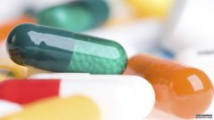 政府在研究，是否要限制医生开处方药抗生素的