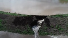 担心有洞的水坝坍塌昆州居民撤离