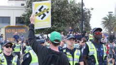 联邦警察警告，澳洲年轻人正通过右翼极端主义