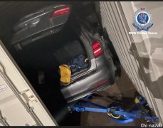 保释中的悉尼毒枭藏身卡车逃亡，在昆州落网