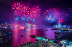“让世界见证悉尼闪耀！”跨年烟火盛大举行，