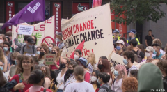 澳闻 | 澳洲总理家门口爆发游行，上千名学生发