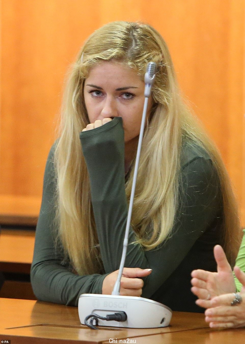  Mayka Kukucova 在西班牙马拉加的法庭上，她被指控杀害了她的前爱英aire Andrew Bush