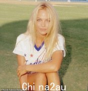 帕梅拉·安德森 (Pamela Anderson) 周四分享了她在“工具时代女孩”时代关于家装的回归