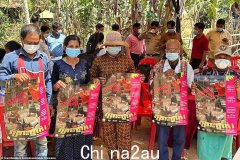 人类禽流感爆发恐慌：柬埔寨女孩死亡，另有12人可能感染