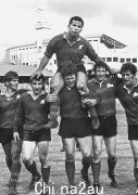 南悉尼 Rabbitohs 偶像约翰·萨特勒 (John Sattler) 去世，享年 80 岁，足球球迷哀悼这场比赛的巨人