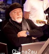 凯尔·桑迪兰兹 (Kyle Sandilands) 因冒犯性笑话而惹上大麻烦