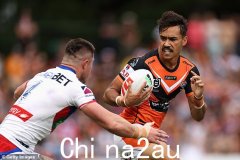 Wests Tigers 球星 Daine Laurie 因喜欢 Bronco Selwyn Cobbo 得分尝试的 Instagram 视频而遭到抨击