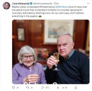 挑衅的 Huw Edwards 分享了他在刷掉裁员信时举起玻璃杯的照片