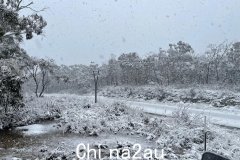 寒潮席卷澳大利亚东南部，山区降雪。悉尼墨尔本迎来今年最冷早晨