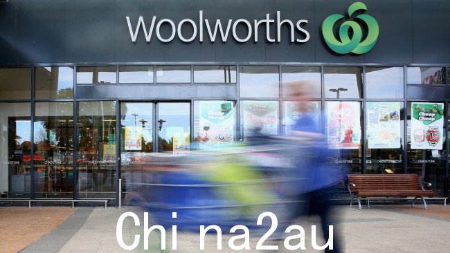 Woolworths 已在其部分超市放弃了塑料农产品袋，如果购物者忘记携带塑料袋，他们将被迫支付 1.5 美元自己的水果和蔬菜袋。图片：提供。