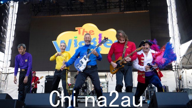 The Wiggles 表示，他们对重复播放他们的歌曲 Hot Potato 感到“深感失望”，以阻止无家可归者和破坏者远离班伯里的 Graham Bricknell 音乐外壳，澳大利亚西部。图片：Matt Jelonek/WireImage