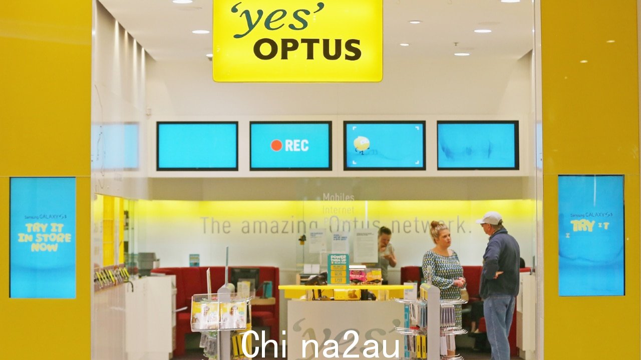 Optus 首席执行官'非常抱歉’但企业要求答案” fetchpriority=