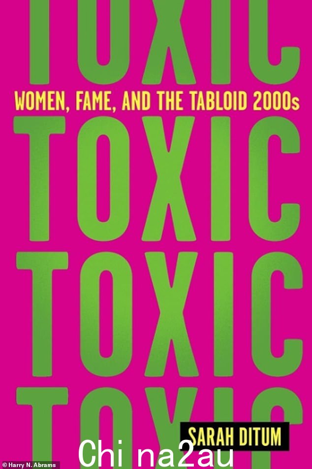 这位 43 岁的真人秀偶像获得了 Sarah Ditum 的书《Toxic: Women, Fame, and the Tabloid 2000s》的版权，该书于 1 月 23 日上架