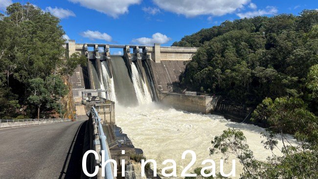 Warragamba 大坝泄漏预计不会像 4 月份泄漏那么严重，当时集水区降雨量很大，平均降雨量超过 6 毫米，降雨量为 100 毫米小时。图片：NCA NewsWire。