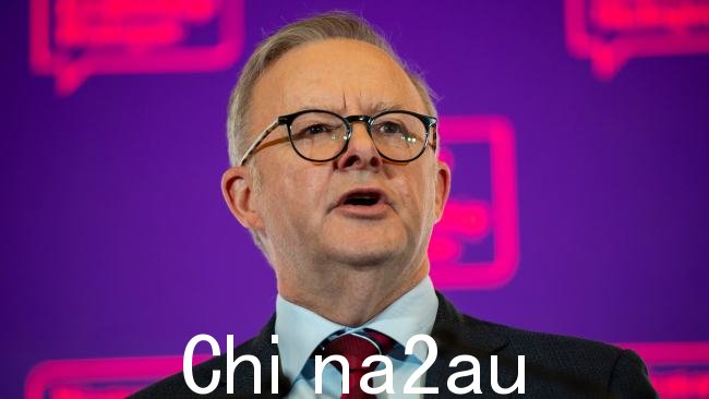 总理安东尼·艾博内塞 (Anthony Albanese) 向选民发表了新的主张，敦促他们支持政府，以纪念工党成立两周年并拒绝反对派的“恐惧和分裂”。图片：NewsWire/Monique Harmer