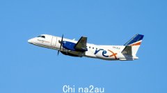 雷克斯航空 (Rex) 降价飞往珀斯 (Perth) 的 99 美元促销机票，捷星航空 (Jetstar) 推出新的航班套餐，天空之战愈演愈烈