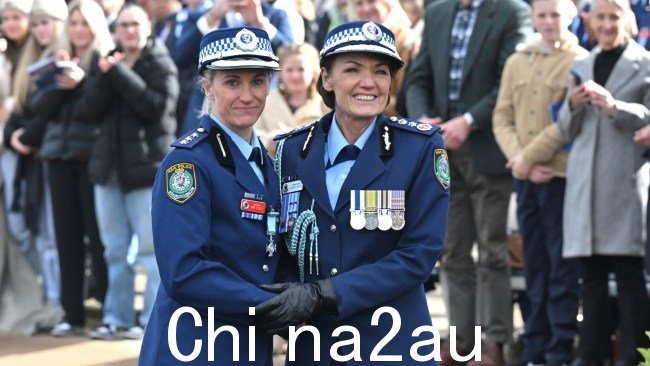 NSW警督艾米·斯科特 (Amy Scott) 于四月份在 Westfield Bondi Junction 射杀了持刀歹徒乔尔·考奇 (Joel Cauchi)，并结束了他的致命刺杀狂潮，她获得了特别勇敢奖。图片：POOL/NewsWire/Mick Tsikas