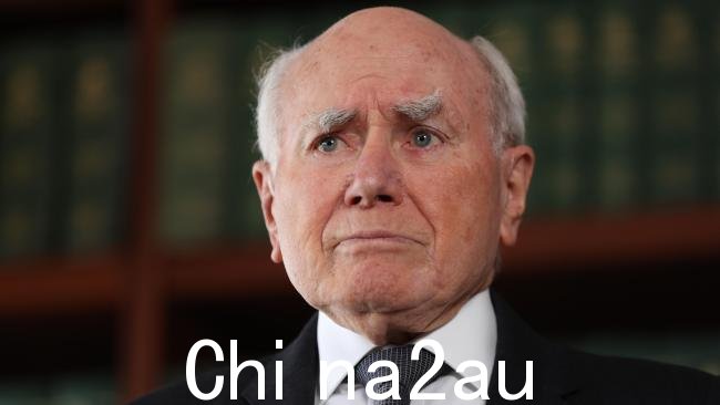 前总理约翰·霍华德（John Howard）对财长吉姆·查尔默斯（Jim Chalmers）试图将通胀归咎于澳大利亚央行行长的行为进行了严厉的评估。图片：NCA NewsWire / Damian Shaw