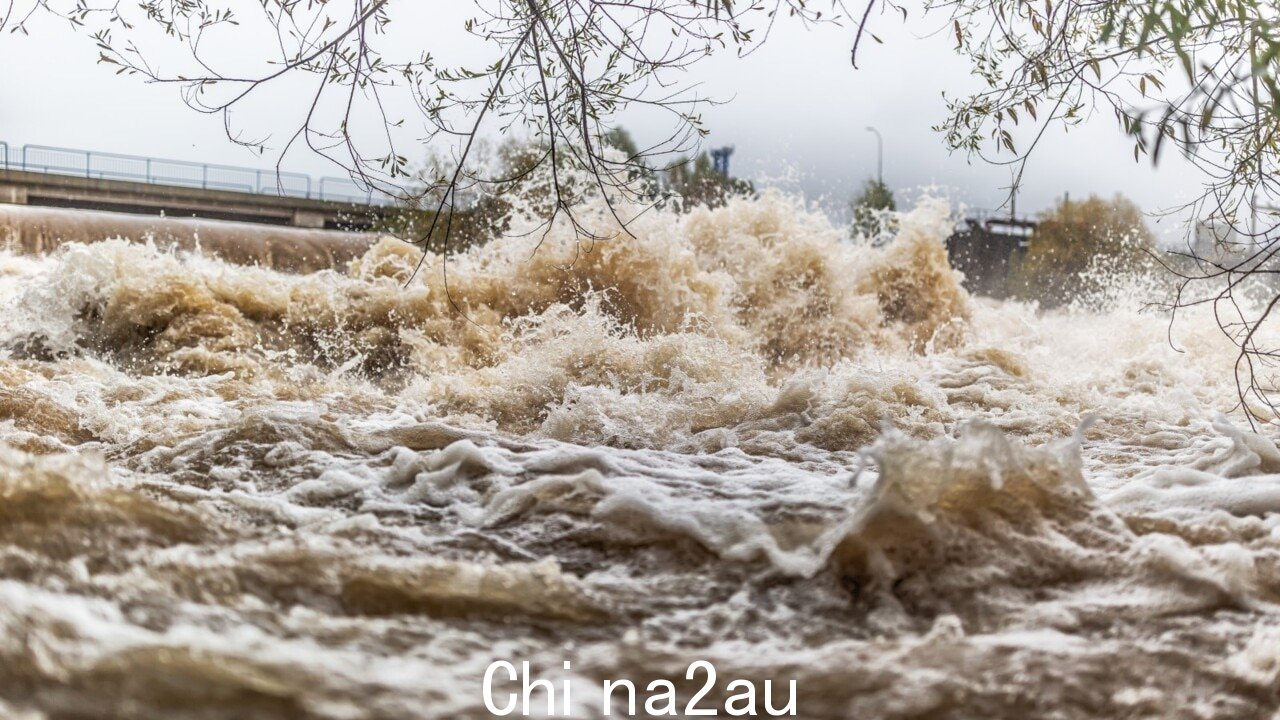 塔斯马尼亚河发生严重洪水Derwent