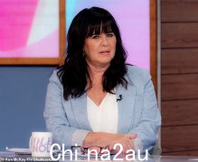 科琳·诺兰被迫回击粉丝声称她在《Loose Women》25 周年纪念活动中“遗漏”了联合主演的说法