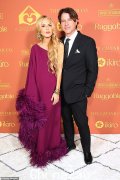 雷切尔·佐伊 (Rachel Zoe) 和罗杰·伯曼 (Rodger Berman) 在一起 33 年后离婚，背后真相令人震惊