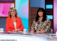 露丝·兰斯福德 (Ruth Langsford) 的朋友科琳·诺兰 (Coleen Nolan) 称赞她在分手期间保持“尊严”，而前埃蒙·霍姆斯 (Eamonn Holmes) 因与一线女演员“不尊重”合影