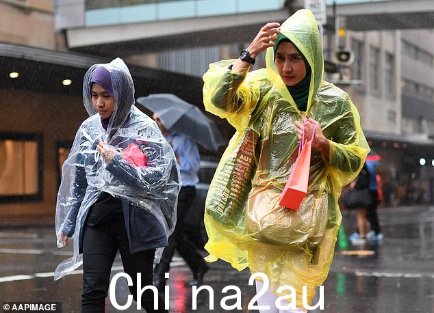 随着雨带席卷该国东部，数百万澳大利亚人将受到潮湿天气的袭击（库存图片）