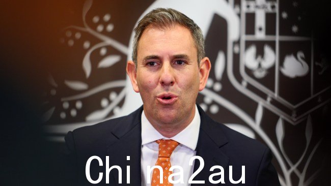 联邦财政部长 Jim Chalmers 承认他要求财政部调查负扣税变化。图片：NewsWire/Tertius Pickard