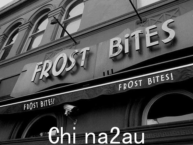 Frost Bites 是 1990 年代墨尔本的经典场所，当时 Sub Zero 是许多人的首选饮料