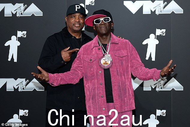 澳大利亚发起人 TEG Dainty 于周一代表 64 岁的 Chuck D（左）和 65 岁的 Flavor Flav（右）发表声明，解释取消是由于医疗原因Emergency