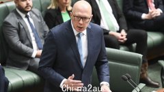 反对党领袖彼得·达顿 (Peter Dutton) 痛斥安东尼·艾博尼斯 (Anthony Albanese) 在 10 月 7 日利用议会动议谋取政治利益