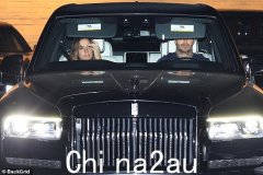 大卫·贝克汉姆 (David Beckham) 和维多利亚·贝克汉姆 (Victoria Beckham) 在名人最爱的 Nobu Malibu 享受浪漫的约会之夜