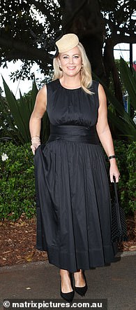 她的前七频道联合主演 Samantha Armytage 加入了她的行列