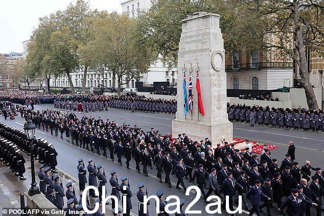 “消息传出之际，英国正准备纪念周日今天（图为