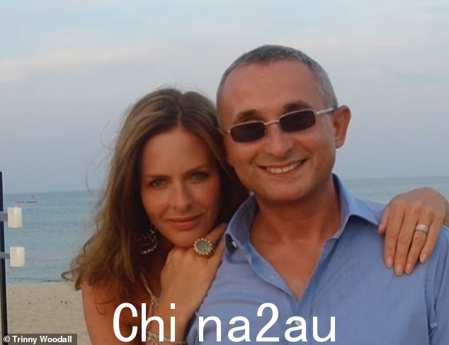 Trinny Woodall 周二在 Instagram 上纪念已故前夫 Jonny Elichaoff 10 周年，向他表达了令人心碎的敬意