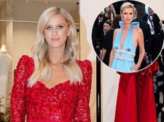 尼基·希尔顿 (Nicky Hilton) 在众星云集的时尚盛宴上穿着披头士主题迷你裙，露出美腿