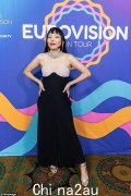 达米·伊姆 (Dami Im) 在墨尔本举行的欧洲歌唱大赛 (Eurovision On Tour) 发布会上惊艳亮相，她透露了在母亲身份与音乐事业之间取得平衡的挣扎