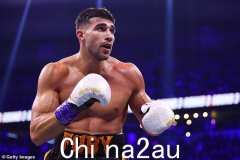 汤米·弗瑞（Tommy Fury）重返拳击界已得到确认，前爱情岛明星同意与前 UFC 拳击手进行比赛……就在“退出《我是名人》以获得更有利可图的机会”几周后