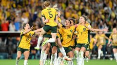 Sam Kerr 在宣布伴侣 Kristie Mewis 怀孕后关闭了 Instagram 帖子的评论