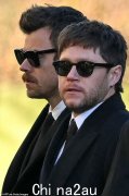 One Direction 最悲伤的重聚：9 年前，明星们在利亚姆·佩恩 (Liam Payne) 的葬礼上首次重聚后，在最后一张令人心酸的五人合照中被拍到