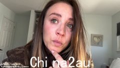 卡莉·措科 (Kaley Cuoco) 是最新一位放弃狗去“重新安置”的名人