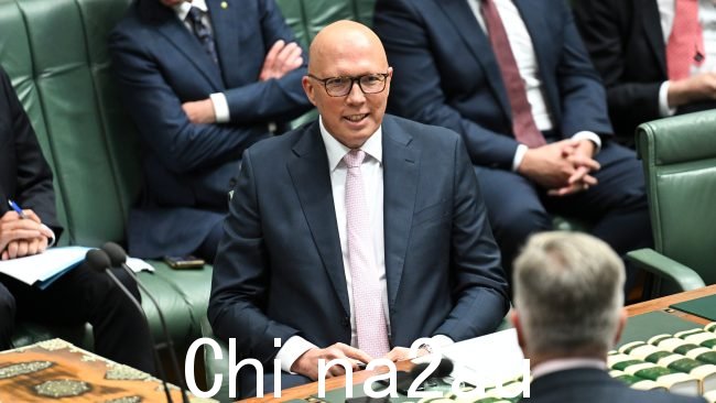 反对党领袖 Peter Dutton 被认为是更受欢迎的距离澳大利亚人前往联邦选举投票只有几个月的时间。图片：NewsWire / Martin Ollman