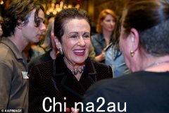 大约五年前，Clover Moore 仅以 45,000 美元的价格买下了她的悉尼露台......你不会相信她刚刚以多少钱卖了它