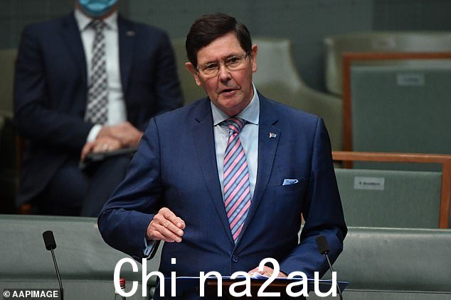 孟席斯自由党成员凯文·安德鲁斯 (Kevin Andrews) 一夜之间平静去世。照片为他于 2022 年 3 月在堪培拉众议院发表告别演说时的照片